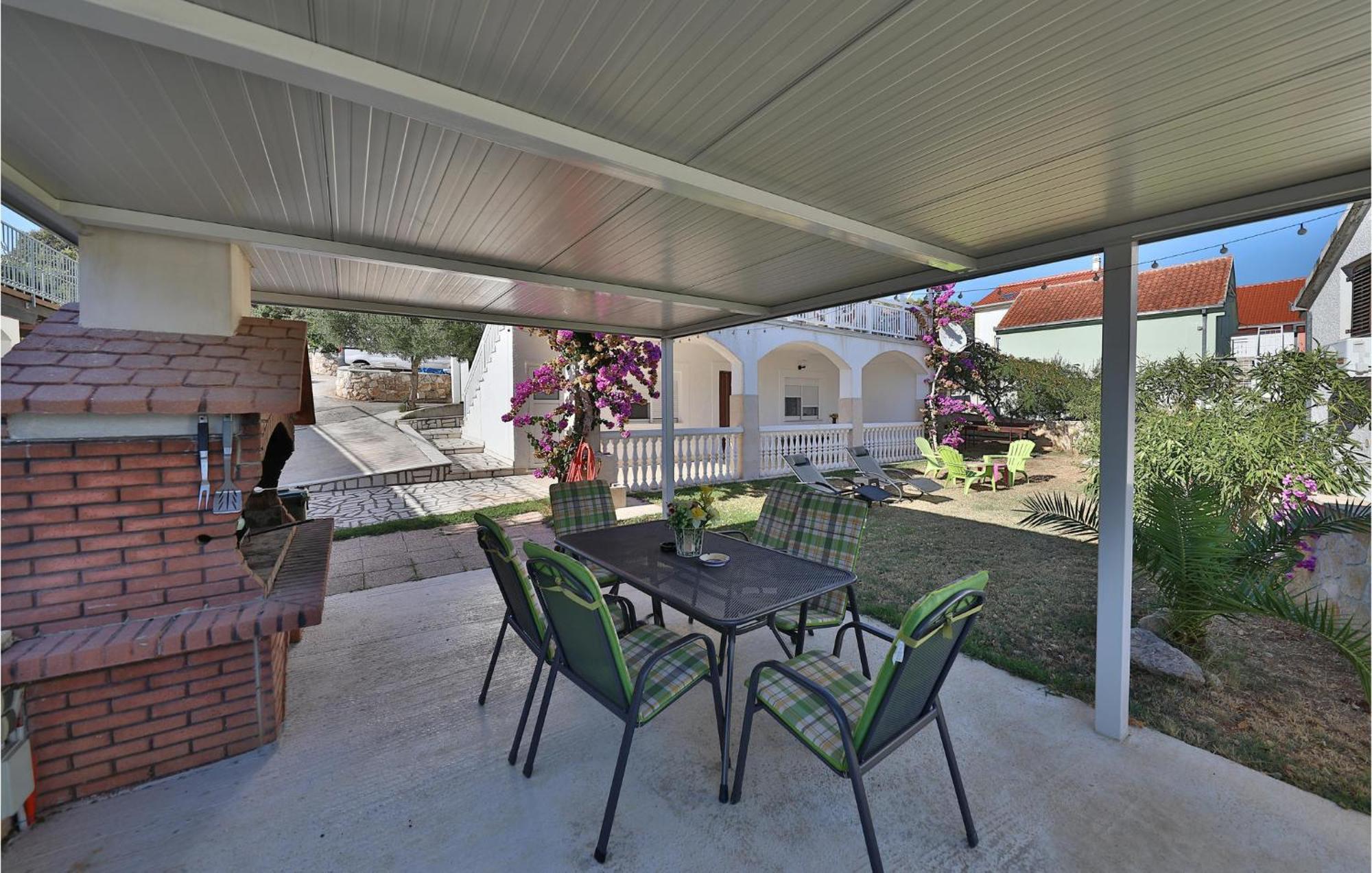 2 Bedroom Cozy Apartment In Marina  Exterior foto